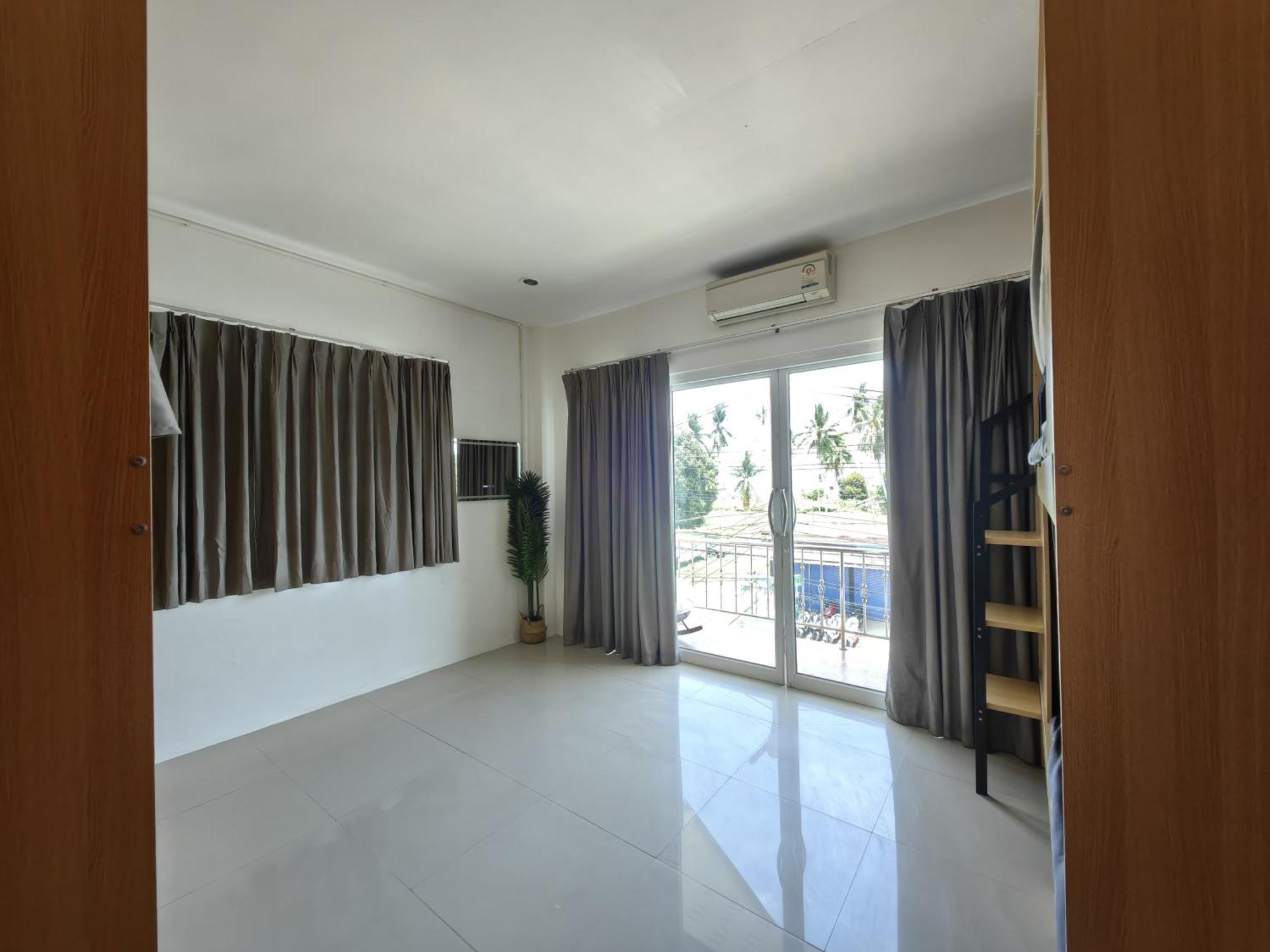 Arena Seaview Hotel Bantaj Kültér fotó